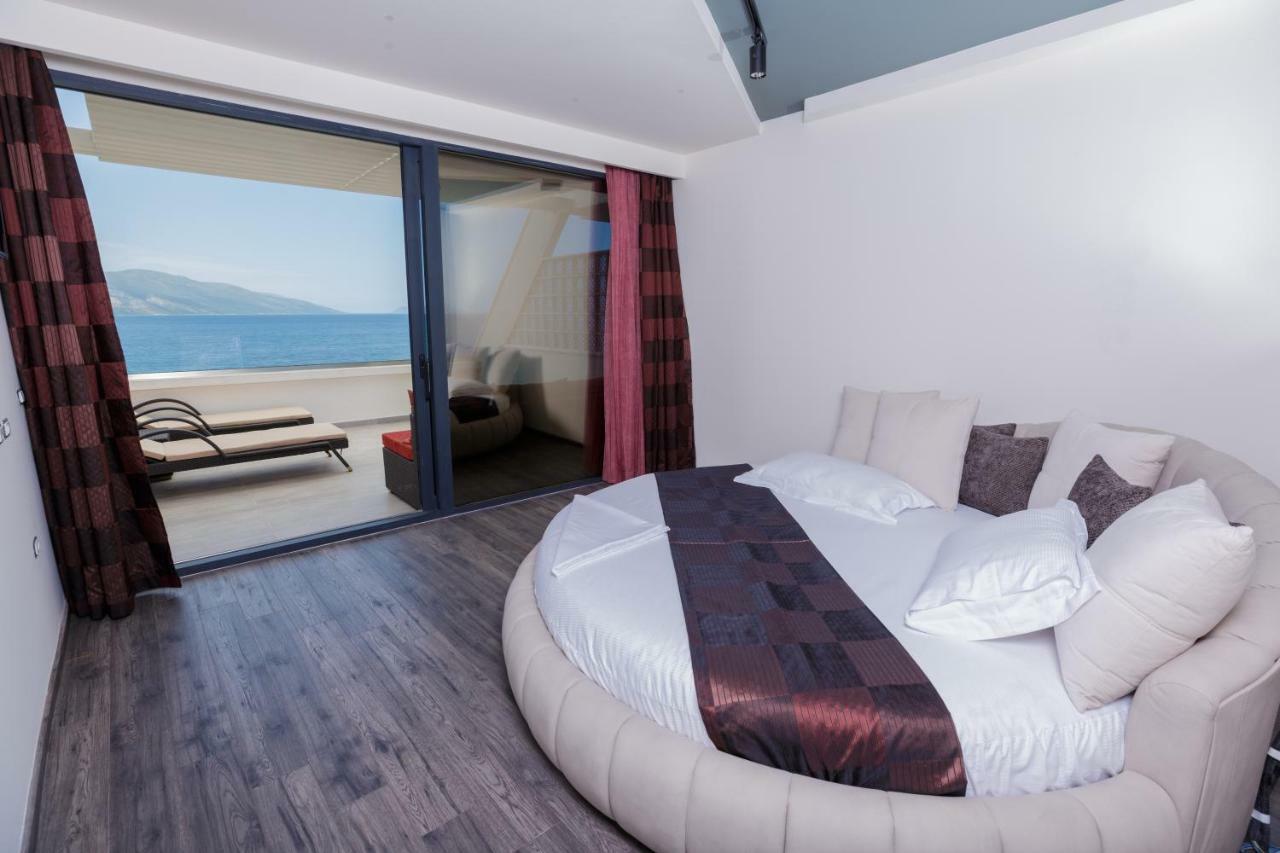 Hotel Picasso Vlore Exterior photo